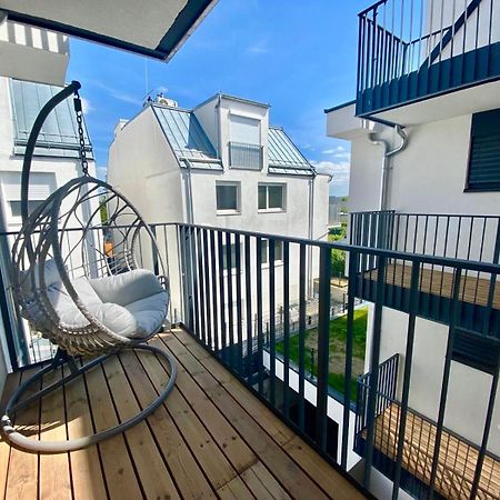 Modern Apartment With Balcony & Free Parking - Nearby Metro Wien Ngoại thất bức ảnh