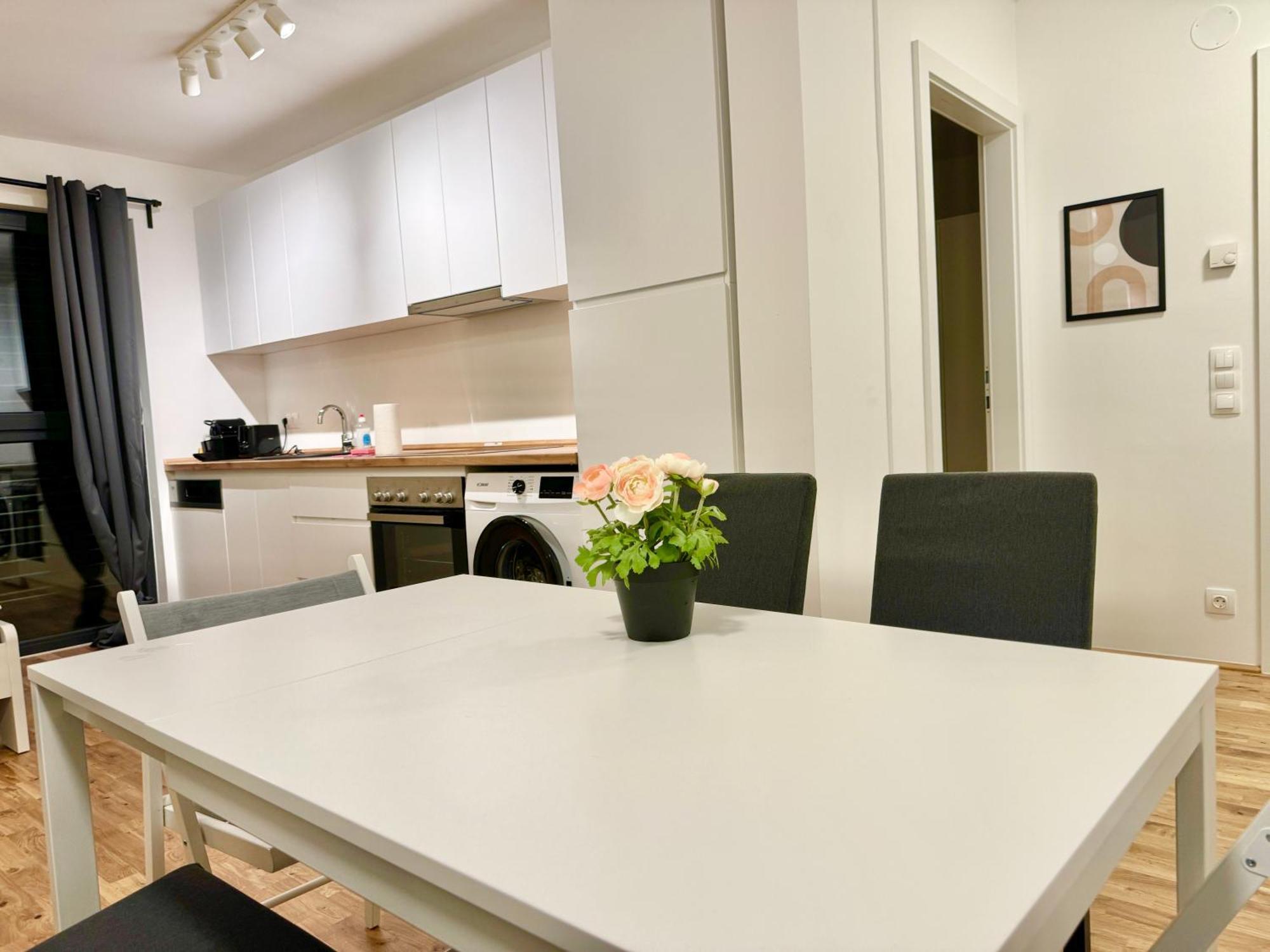 Modern Apartment With Balcony & Free Parking - Nearby Metro Wien Ngoại thất bức ảnh
