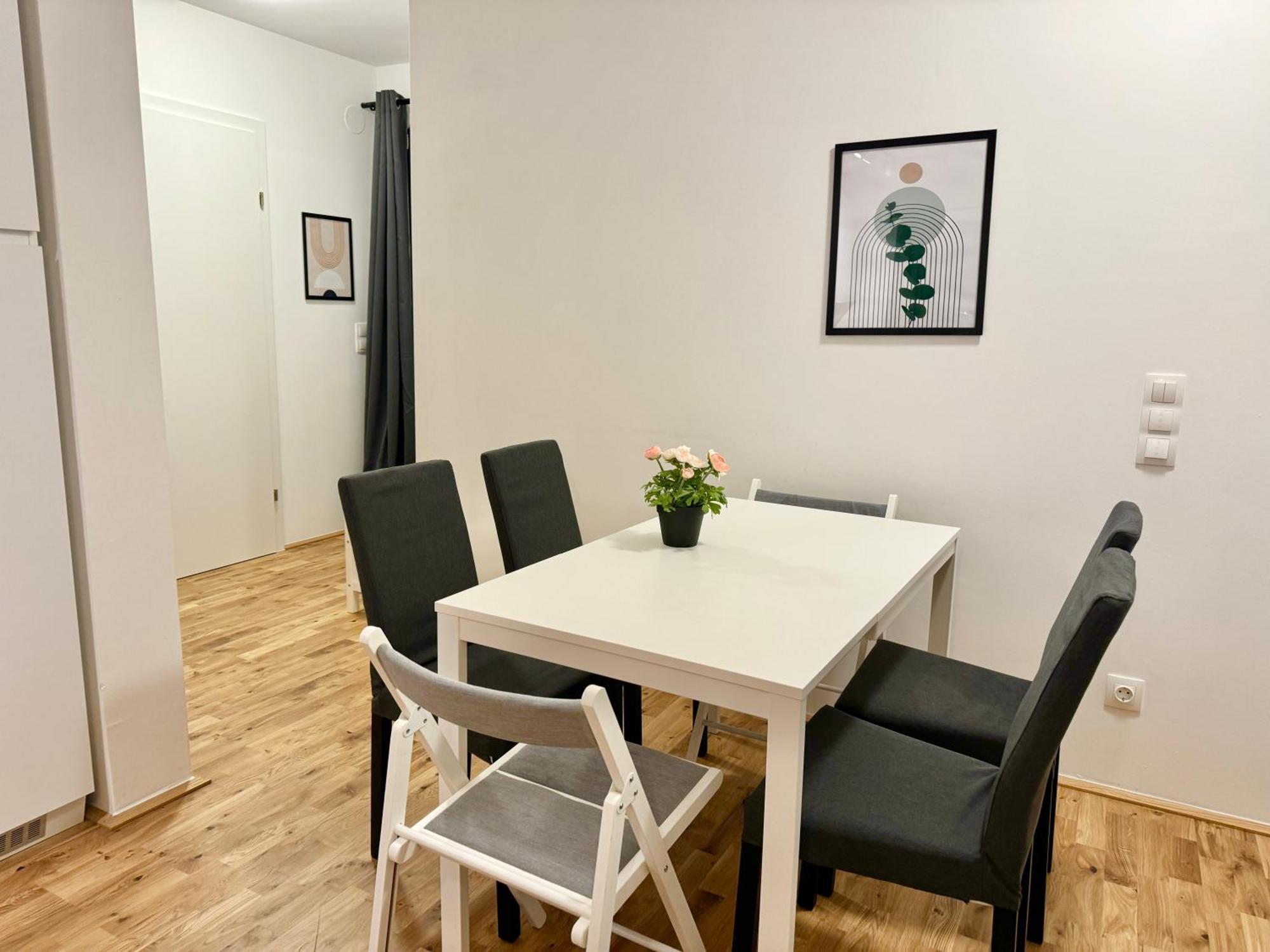 Modern Apartment With Balcony & Free Parking - Nearby Metro Wien Ngoại thất bức ảnh
