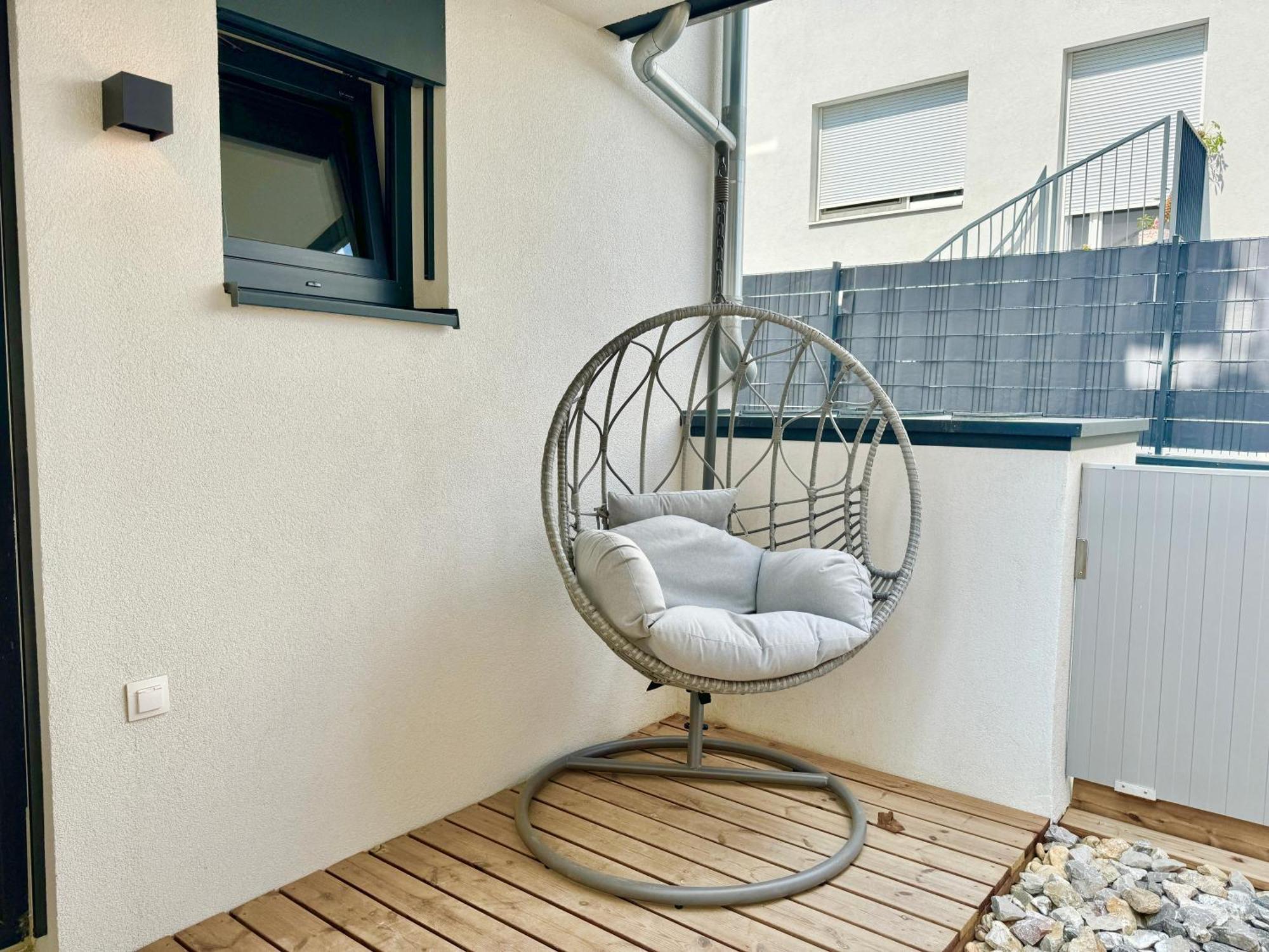 Modern Apartment With Balcony & Free Parking - Nearby Metro Wien Ngoại thất bức ảnh