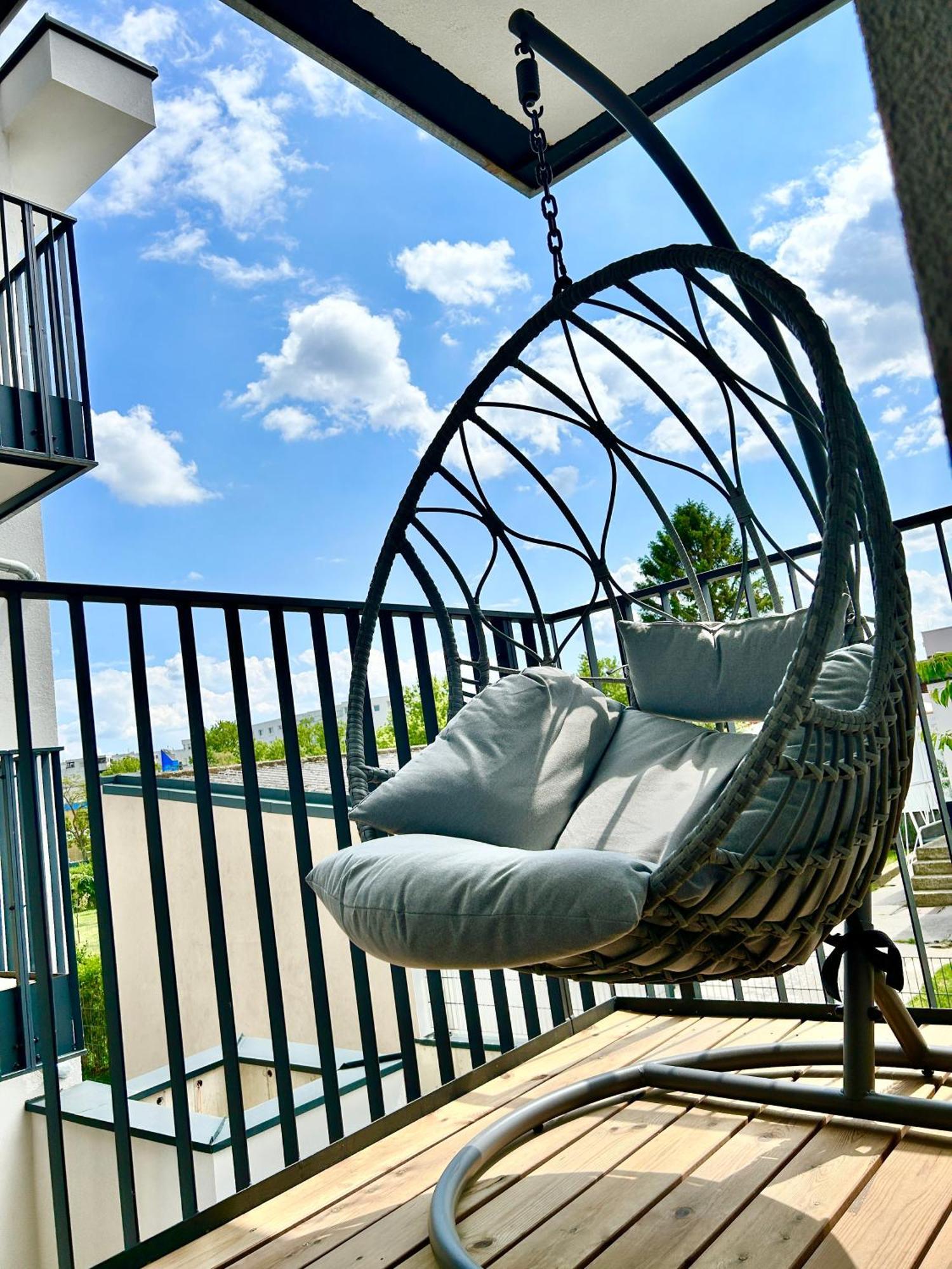 Modern Apartment With Balcony & Free Parking - Nearby Metro Wien Ngoại thất bức ảnh